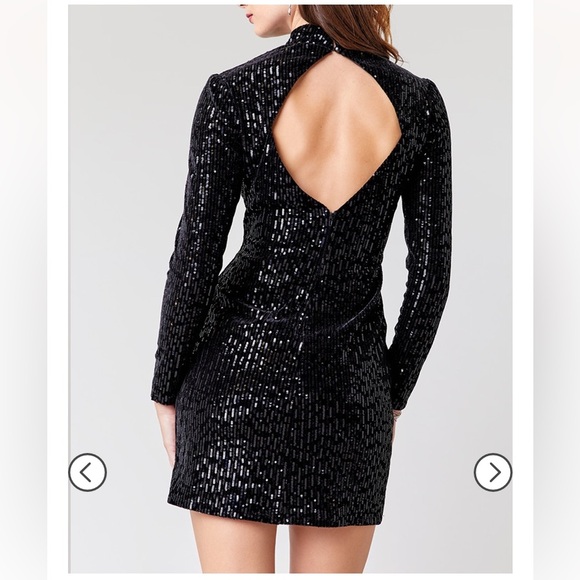 NWOT Francesca’s Ellie Mock Neck Sequin Long Sleeve Mini Dress in S 🪩 - Picture 4 of 8